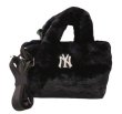 画像8: NY lamb wool large-capacity portable bucket bag one-shoulder fur bagTote Bag　MLB NY LAファートートショルダーバッグ (8)