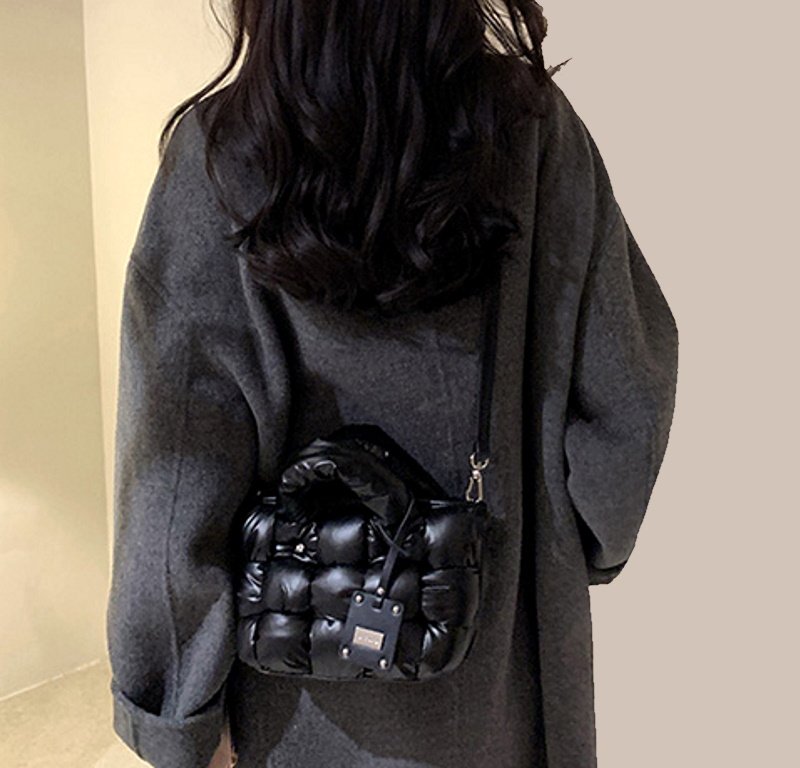 画像4: Quilted Soft Leather Down Mini Tote Shoulder Bag キルティングレザーダウンミニトートショルダーバッグ エコバッグ (4)