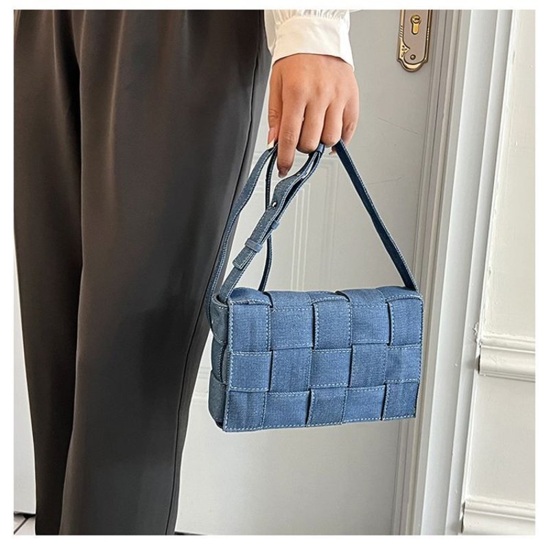 画像6: denim woven tofu plaid cross-body simple  bag square bag TOTE SHOULDER BAG　デニムメッシュ編み込みクロスボディショルダーバッグ (6)