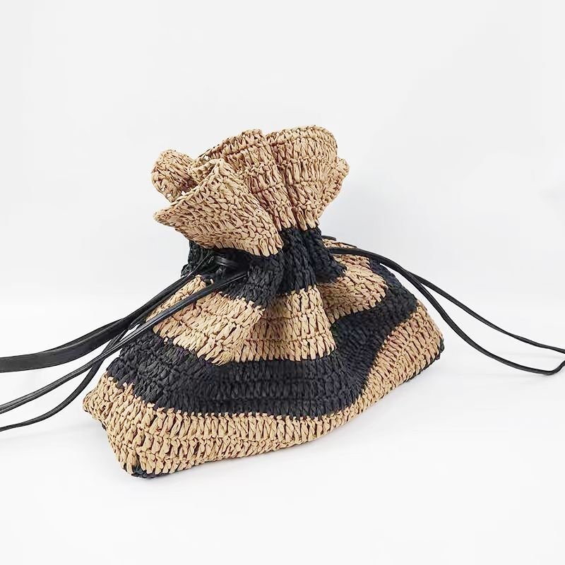 画像5: Striped drawstring sasa basket shoulder tote bag Straw woven bag  SASAボーダー籠かごショルダートートバッグ (5)