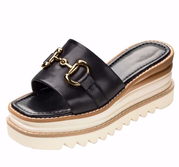 画像1: Sponge cake square toe metal buckle genuine leather wedge  sandals slippers  スポンジケーキスクエアトゥメタルバックルレザーウェッジ厚底スリッパサンダル  (1)