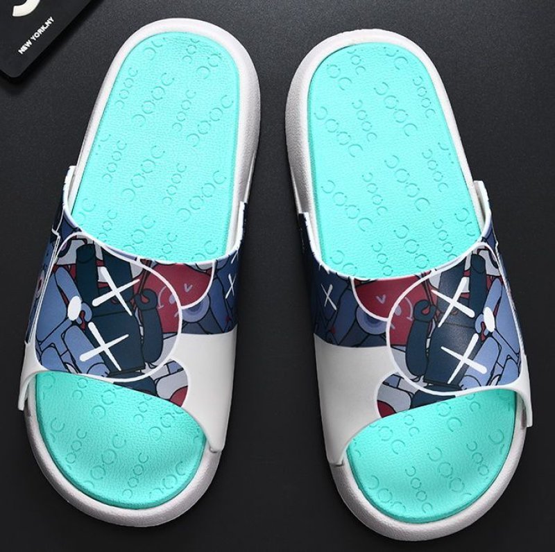 画像3: kaws & bearbrick sandals and slippers flip flops    男女兼用カウズkaws&ベアブリックフリップフロップサンダルシャワーサンダル ビーチサンダル　ユニセックス男女兼用 (3)