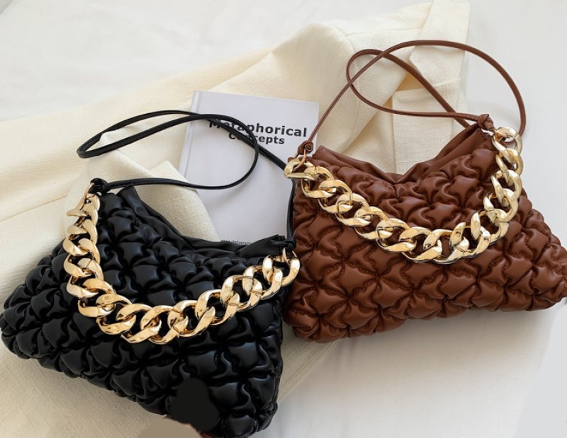 画像3: QUILTED LEATHER CHAIN HANDLE BAG Tote shoulder Bag Messenger bag  ユニセックス  キルティングレザーチェーンハンドルトートショルダーバック ママバッグ (3)