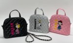 画像10: snoopy family quilted tote shoulder bag Messenger bag 　ユニセックス スヌーピーファミリー キルティング トートショルダーバック ママバッグ (10)