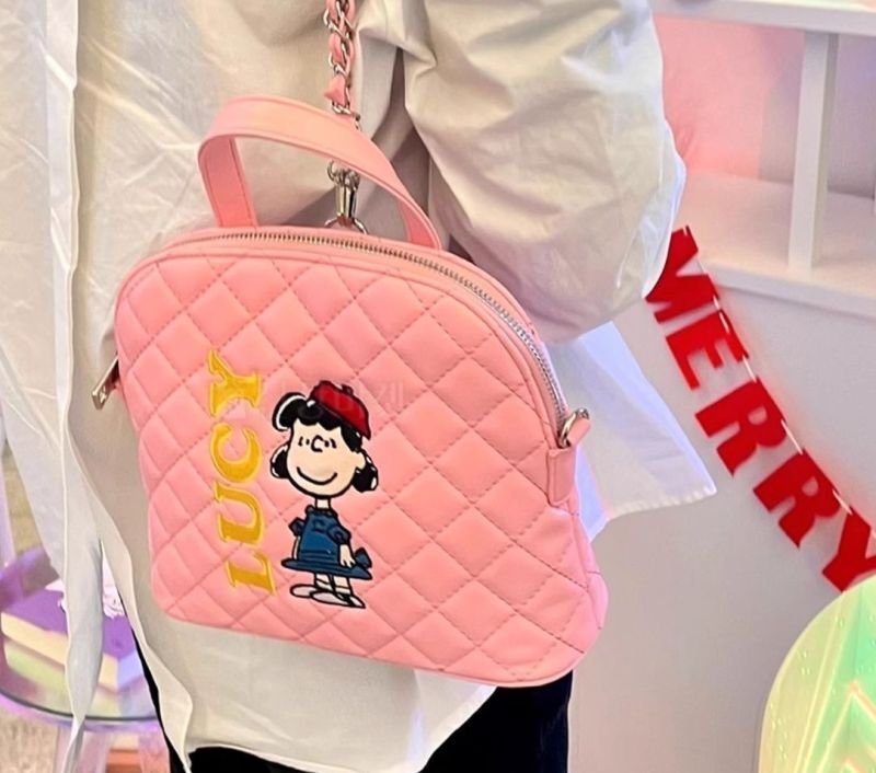 画像6: snoopy family quilted tote shoulder bag Messenger bag  ユニセックス スヌーピーファミリー キルティング トートショルダーバック ママバッグ (6)