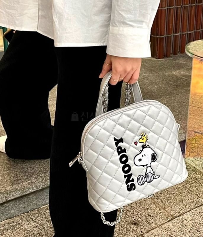 画像4: snoopy family quilted tote shoulder bag Messenger bag  ユニセックス スヌーピーファミリー キルティング トートショルダーバック ママバッグ (4)