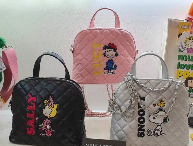 画像9: snoopy family quilted tote shoulder bag Messenger bag  ユニセックス スヌーピーファミリー キルティング トートショルダーバック ママバッグ (9)