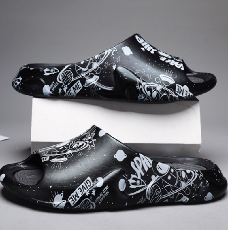 画像4: Soft Bottom Space & Astronaut sandals and slippers flip flops    男女兼用ユニセックス宇宙飛行士×宇宙ソフトボトムフリップフロップサンダルシャワーサンダル ビーチサンダル (4)