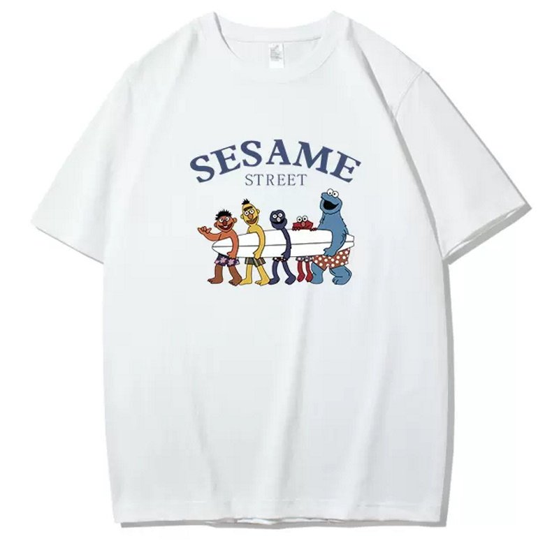 画像2: Sesame Street and Friends & surfboard Print Tshirts 　ユニセックス男女兼用セサミーストリートと仲間たち＆ サーフボードプリント  半袖 Tシャツ (2)