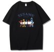 画像1: Sesame Street and Friends & surfboard Print Tshirts 　ユニセックス男女兼用セサミーストリートと仲間たち＆ サーフボードプリント  半袖 Tシャツ (1)