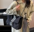 画像4: 3 LINE QUILTING CHAIN TOTE SHOULDER BAG　3ラインキルティングチェーントートショルダーバッグユニセックス 男女兼用 (4)