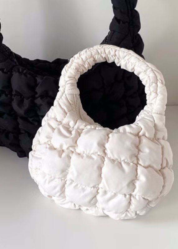 画像12: Quilted diaphragm down mini underarm bag tote shoulder bag キルティング絞りダウンミニ アンダーアームバッグ トートショルダーバッグ (12)