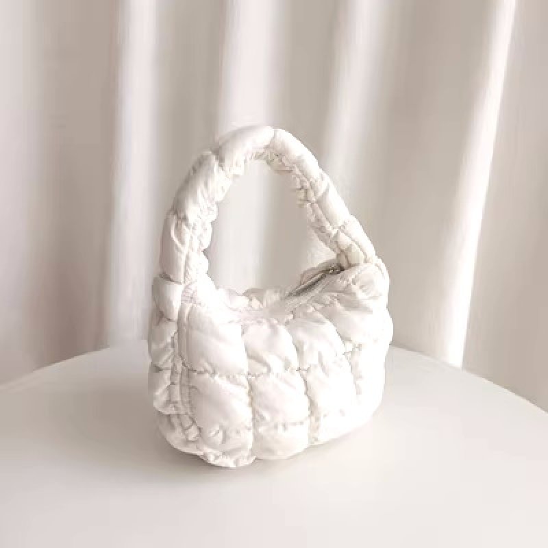 画像15: Quilted diaphragm down mini underarm bag tote shoulder bag キルティング絞りダウンミニ アンダーアームバッグ トートショルダーバッグ (15)