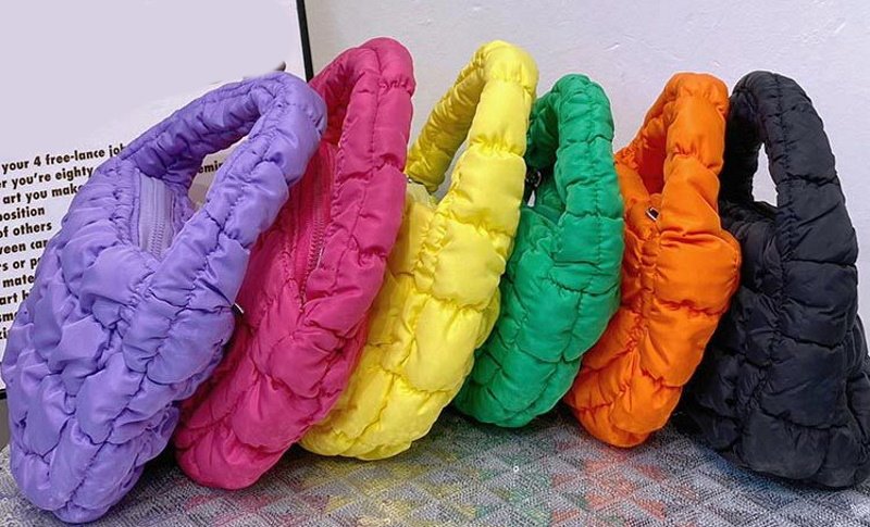 画像6: Quilted diaphragm down mini underarm bag tote shoulder bag キルティング絞りダウンミニ アンダーアームバッグ トートショルダーバッグ (6)