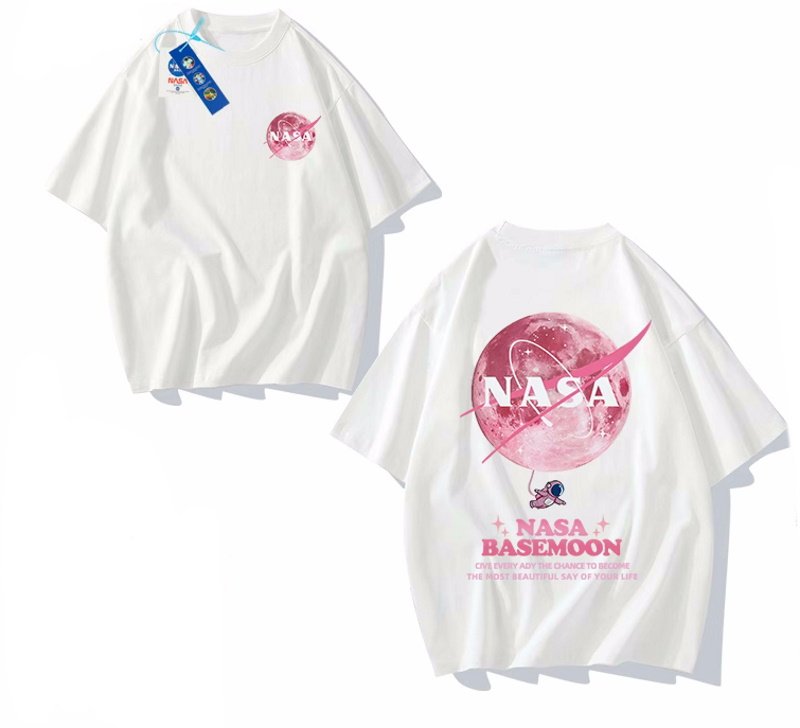 画像1: Unisex NASA x Earth x Astronaut Print Tshirts 　ユニセックス男女兼用NASAナサ×アース×宇宙飛行士半袖 Tシャツ　ファミリー (1)