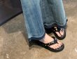 画像7: quilted leather thong sandals slippers 　キルティングレザーゴールドチャーム付きトングサンダル スリッパフリップフロップビーチサンダル (7)