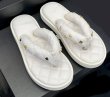 画像11: quilted leather thong sandals slippers 　キルティングレザーゴールドチャーム付きトングサンダル スリッパフリップフロップビーチサンダル (11)