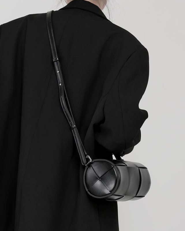 画像6: Mesh braided leather one-shoulder diagonal bag tote  bag 編み込みメッシュレザーワンショルダーポシェットッグ トート  (6)