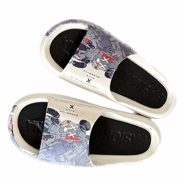 画像1:  Unisex  BE@RBRICK x kaws Flat Sandals slippers Sneakers  男女兼用ベアブリック×カウズサンダルシャワーサンダル ビーチサンダル シューズ (1)