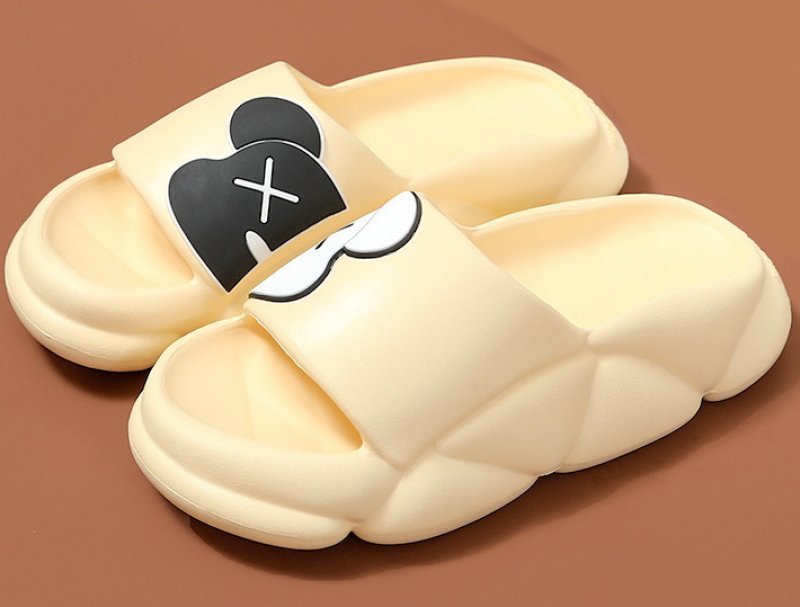 画像5:  Unisex  Half Color BE@RBRICK x kaws Flat Sandals slippers Sneakers  男女兼用ハーフカラーベアブリック×カウズkawsサンダルシャワーサンダル ビーチサンダル シューズ (5)