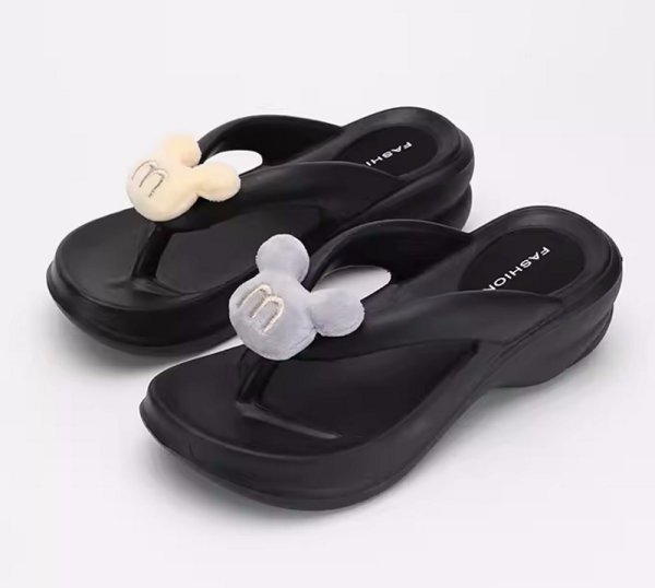 画像1: Mickey Mouse Thong Platform Sandals slippers 　ミッキーマウスミッキー付きトングサンダル スリッパフリップフロップビーチサンダル (1)