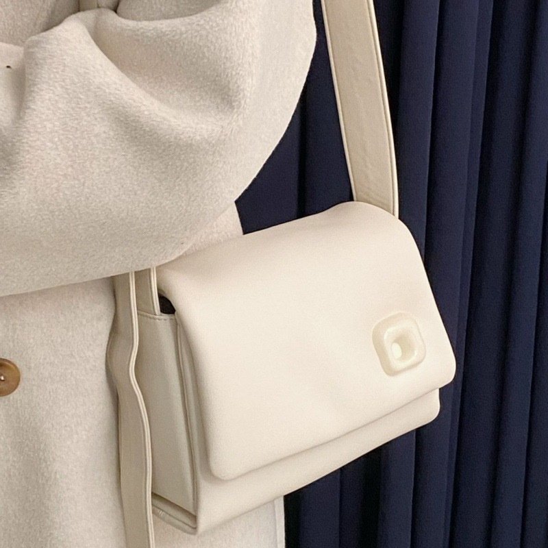 画像9: small square soft leather UNDERARM SHOULDER TOTE BAG ユニセックス男女兼用スモールスクエアソフトレザー アンダーアームショルダートートバッグ (9)