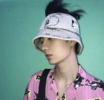 画像2: bugs bunny Washed Black Denim Bucket Hat fisherman hat cap ユニセックス男女兼用 バッグスバニー ウォッシュブラックデニムバケットハット フィッシャーマンハットキャップ 帽子 野球帽 ベースボールキャップ 帽子 (2)
