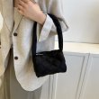 画像8: Killing Mi Ni Skuea type Anda Arm Bag tote shoulder bag　ユニセックス男女兼用スクエアミニキルティングバッグアンダーアームバッグトートショルダーバッグ (8)