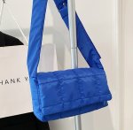 画像16: Quilted padded down cassette bag cross body shoulder bag small sizeキルティング 絞り ペディング カセット クロスバッグ ショルダートート ポシェットスモール (16)