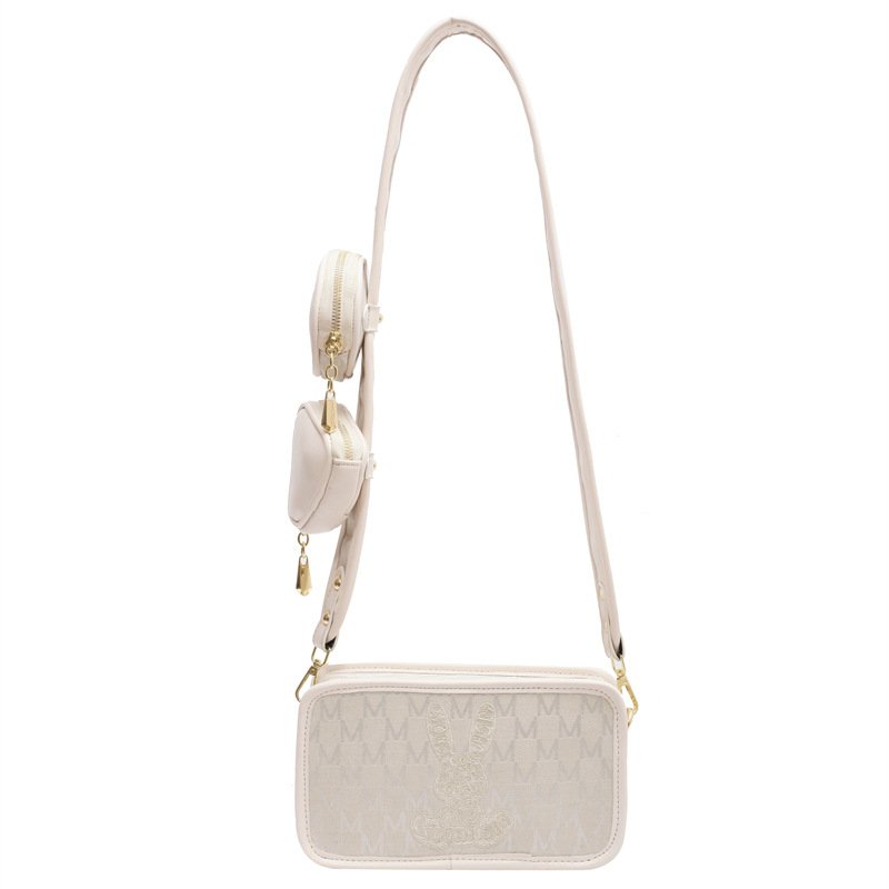 画像4: Love Rabbit Embroidered Monogram shoulder pochette bag 男女兼用ラブラビット刺繍モノグラムコバック付き ショルダーポシェットバッグ斜め掛けバッグ (4)