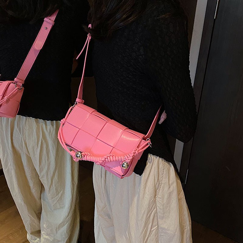 画像11: leather braided mesh mini cassette shoulder pochette bag 男女兼用 レザー編み込みメッシュ ミニカセットショルダーポシェットバッグ斜め掛けバッグ (11)