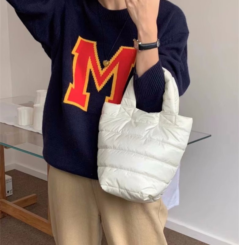 画像10: Down quilted lightweight tote shoulder eco bag Handbag 　ダウンキルティング軽量トートショルダーバッグ (10)