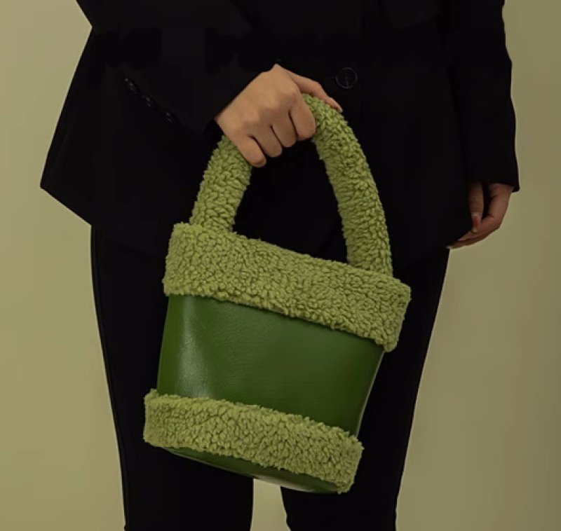 画像8: sheep hair boa combination mini bag Bucket Tote Shoulder Bag Handbag  シープヘアコンビネーションミニバケットトートショルダーバッグ (8)