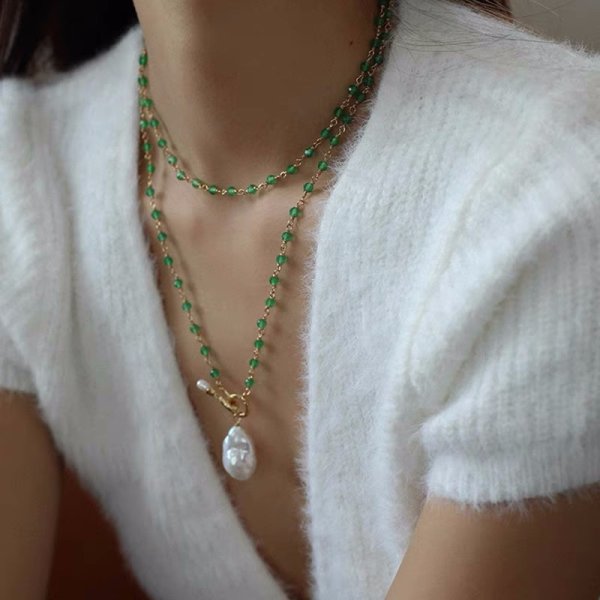 画像1: green crystal beaded long multi-layer chain copper gold necklace グリーンクリスタルビーズ＆パールロング ネックレスシェルビーズネックレス (1)