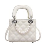 画像14: Pearl Chain quilted Crossbody  tote Shoulder  Bag 　パールハンドルキルティングショルダートートクロスボディーバックハンドバッグ  (14)