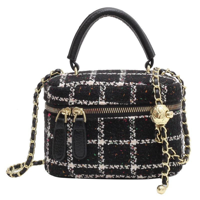 画像2: Mini Chain Box Bag tote Shoulder Crossbody Bag  ツイードミニボックスチェーントートショルダークロスボディーバック (2)