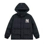 画像1: MLB NY monogram logo  padded puffer down Nuptse short jackets ユニセックス男女兼用 MLB NY モノグラムロゴ ヌプシ ショートダウンジャケット スタジアムジャンパー ベンチコート (1)
