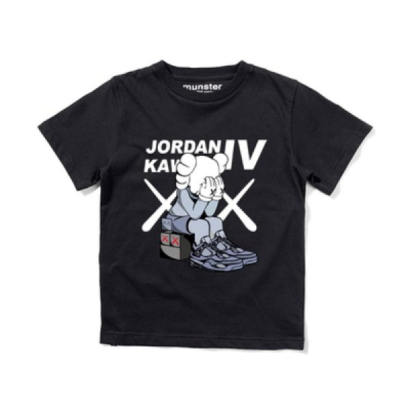 エイプ　カウズ　キッズ120 Tシャツ　半袖　カットソー エイプカウズキッズ120 Tシャツ半袖カットソー