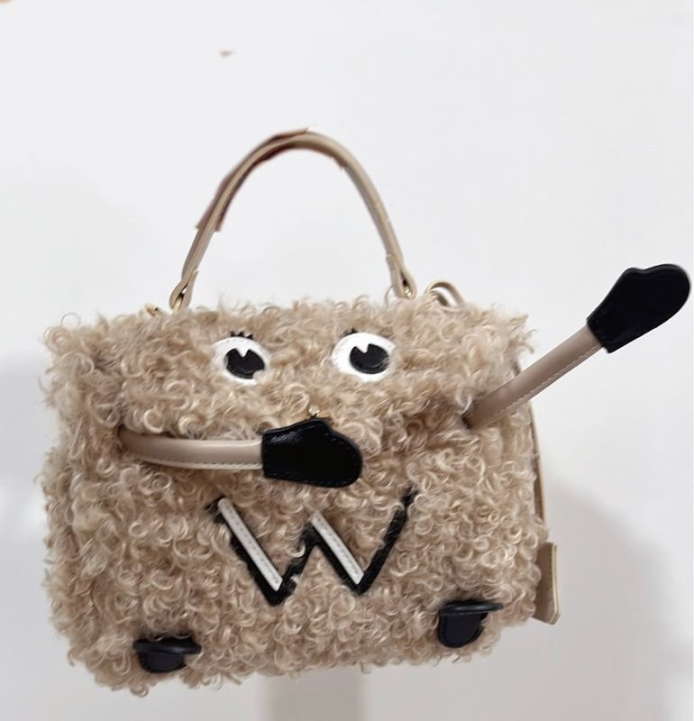 画像8: Woman’s mongolian fur monster tote shoulder bag doll bag モンゴリアン ファーモンスター トートショルダーバッグ (8)