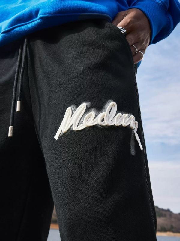 画像6: 24SS M.E.D.M MEDM Sweat Side Zipprer Pants ユニセックス メンズ 男女兼用 トレンド 刺繍サイドジッパーカジュアルパンツ 春秋 ルーズストレートパンツ  ロゴ スウェット トレーナー  MR. ENJOY DA MONEY ミスターエンジョイダマネー (6)