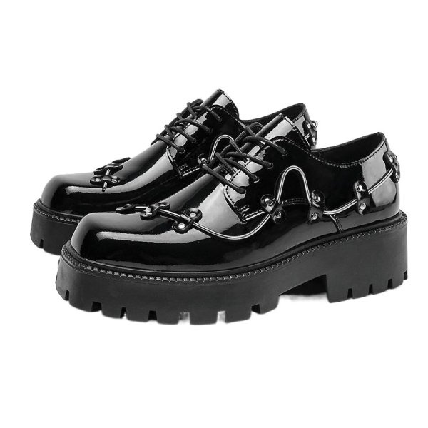 画像1: Men's lace up Stud shoes in black patent leather with chunky platform sole loafers  パテント 本革レザー レースアップシューズ プラットフォーム チャンキーソール ローファー　 (1)