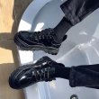 画像2: Men'sloafers chunky patent leather creepers in black loafers  チャンキーエナメルレザー編み上げ スニーカー ローファー　 (2)