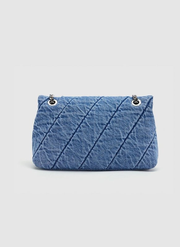 画像3: Washed Denim Quilted Chain Handle Flip Bag tote shoulder bag　ウォッシュデニムキルティングチェーン付きハンドルフリップバッグトートバッグ　ショルダーバッグ　通学　通勤 (3)