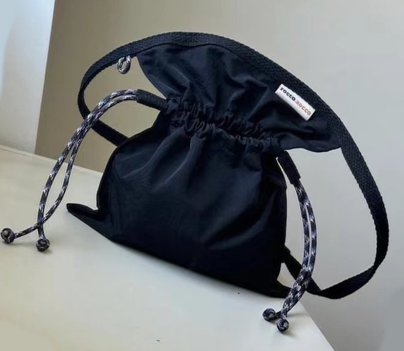 画像5: drawstring crossbody bag　巾着クロスボディーポシェットバッグ 携帯入れ 通学 通勤 ショッピング (5)