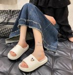 画像8:  Unisex mickey mouse monogram Sandals  Slippers  ユニセックス 男女兼用ミッキーマウスミッキーモノグラムサンダル シャワーサンダル ビーチサンダル フリップフロップ　 (8)