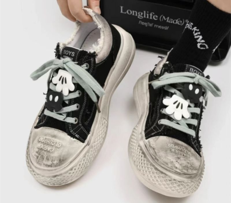 画像3: Men's Mickey Mouse Dark Old Dirty Sneakers Platform Versatile Big Toe Shoes　ミッキーマウスダークオールドダーティ レースアップ キャンバススニーカー シューズ (3)