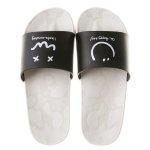 画像3:  Unisex Smile x kaws Sandals  Slippers  ユニセックス 男女兼用スマイル×カウズサンダル シャワーサンダル ビーチサンダル フリップフロップ　 (3)