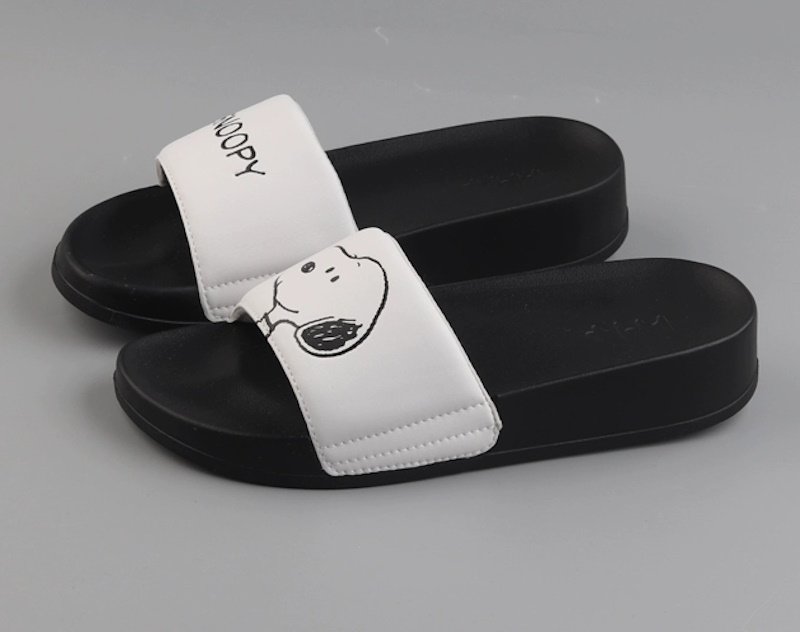 画像7:  Unisex Snoopy and Charlie Brown sandals slippers　ユニセックス 男女兼用 スヌーピー＆チャーリーブラウン フリップ フロップサンダル シャワーサンダル ビーチサンダル　 (7)
