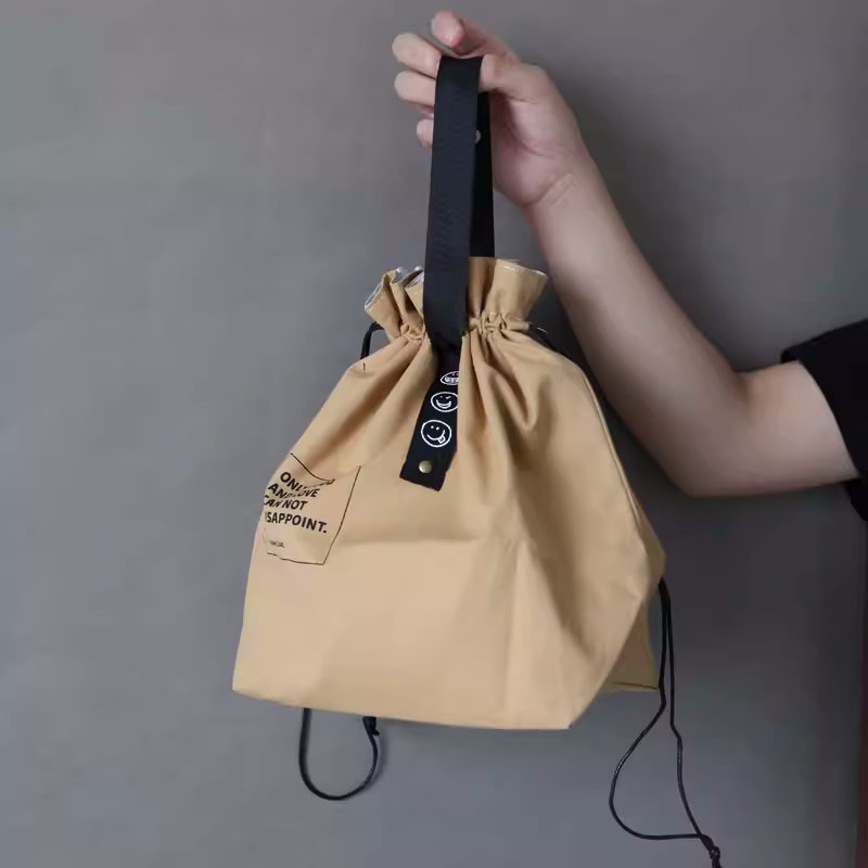 画像2: Unisex Drawstring Tin Foil Insulated Cold Portable Lunch Box 　ユニセックス　男女兼用 スマイルコールドポータブルランチボックストートバッグ (2)