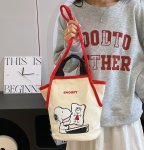 画像8:  Snoopy Canvas Bucket Tote Shoulder Crossbody Bag Shopping Bag　スヌーピーキャンバスバケットトートショルダークロスボディーバッグ (8)
